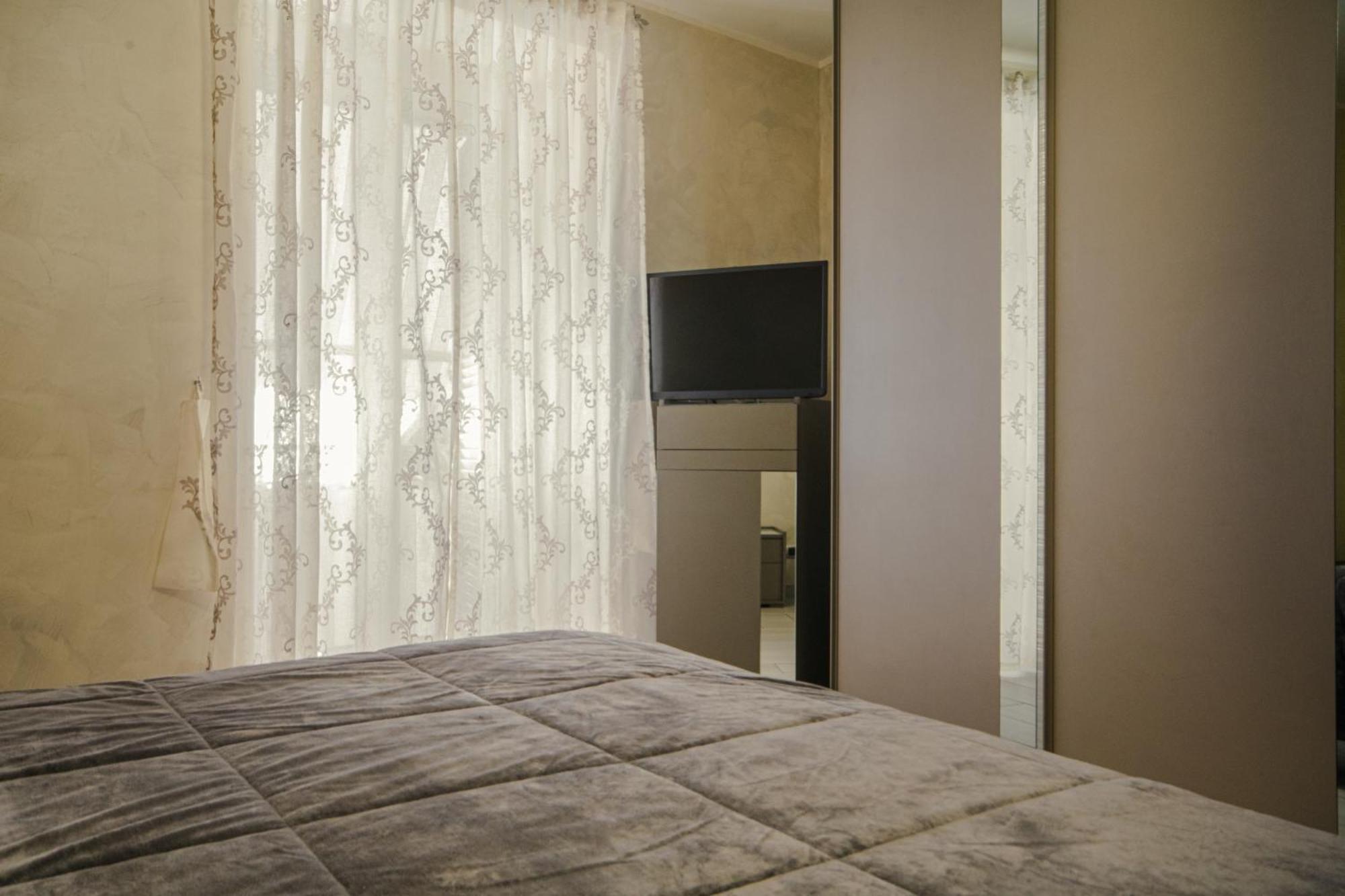 Palu Apartment *